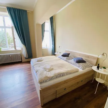 Diana Karlsbad